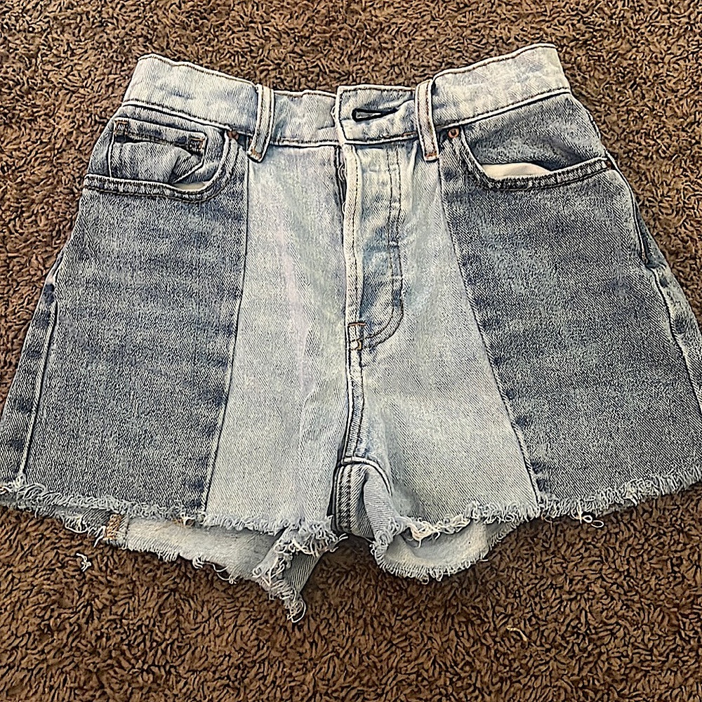 Denim Shorts. Pacsun! Two different shades of blue. Light blue and dark blue!